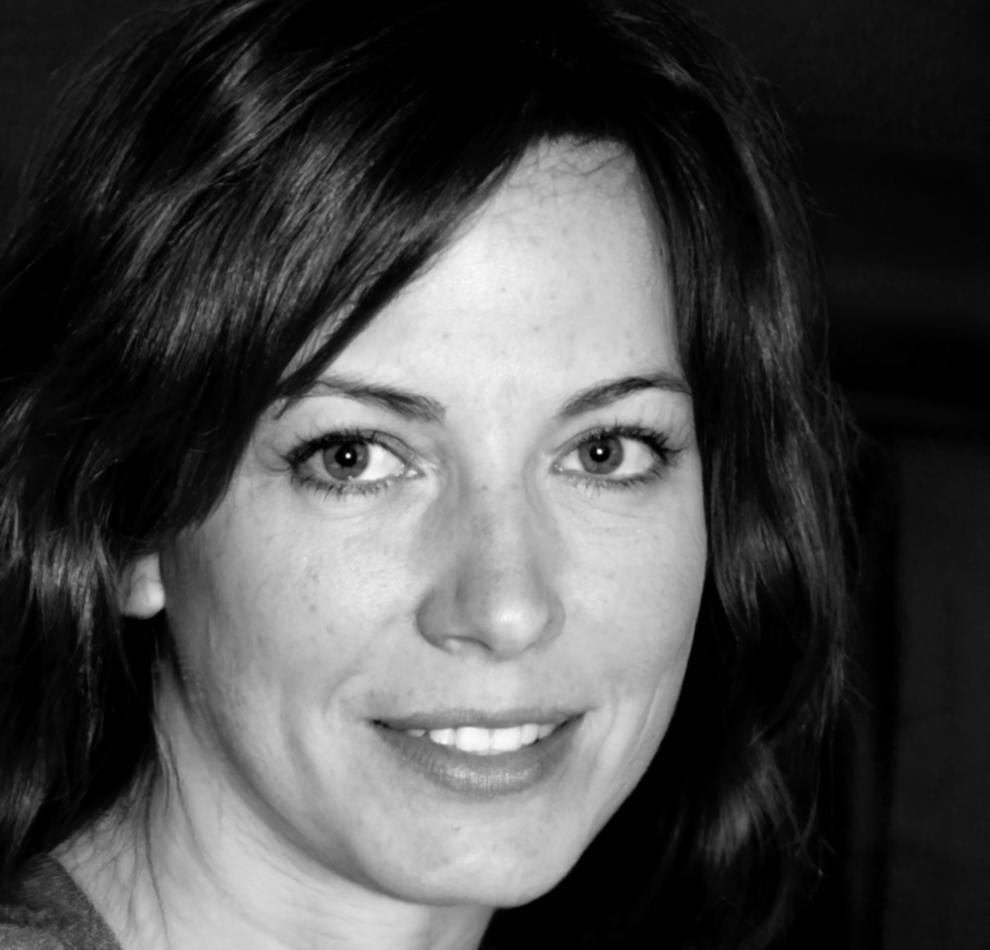 Trainerin bei der Durchführung eines Finanz-Workshops